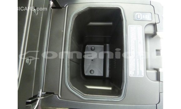 Buy Import Toyota Land Cruiser Other Car in Import - Dubai in Dhufar Buy Import Toyota Land Cruiser Other Car in Import - Dubai in Dhufar