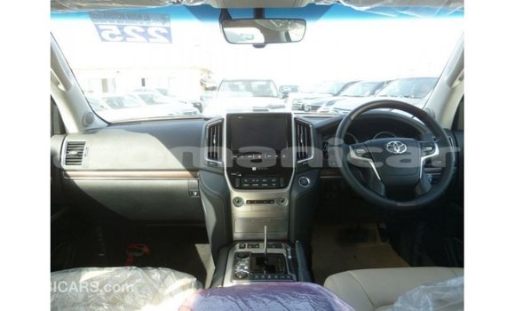 Buy Import Toyota Land Cruiser Black Car in Import - Dubai in Dhufar Buy Import Toyota Land Cruiser Black Car in Import - Dubai in Dhufar