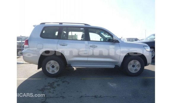 Buy Import Toyota Land Cruiser Other Car in Import - Dubai in Dhufar Buy Import Toyota Land Cruiser Other Car in Import - Dubai in Dhufar