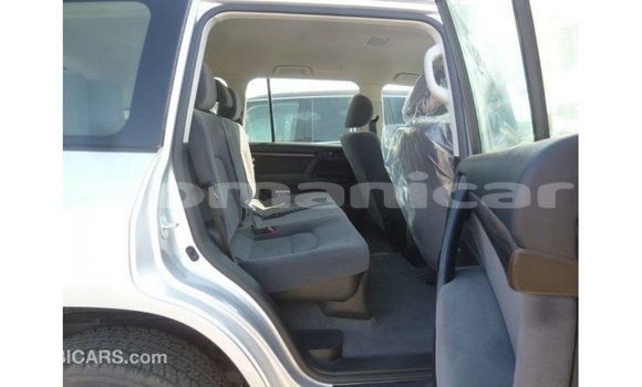 Buy Import Toyota Land Cruiser Other Car in Import - Dubai in Dhufar Buy Import Toyota Land Cruiser Other Car in Import - Dubai in Dhufar