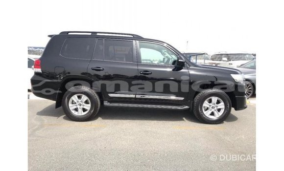 Buy Import Toyota Land Cruiser Black Car in Import - Dubai in Dhufar Buy Import Toyota Land Cruiser Black Car in Import - Dubai in Dhufar