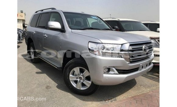 Buy Import Toyota Land Cruiser Other Car in Import - Dubai in Dhufar Buy Import Toyota Land Cruiser Other Car in Import - Dubai in Dhufar