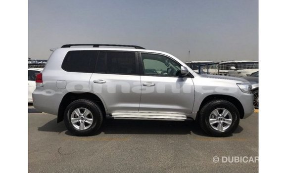 Buy Import Toyota Land Cruiser Other Car in Import - Dubai in Dhufar Buy Import Toyota Land Cruiser Other Car in Import - Dubai in Dhufar