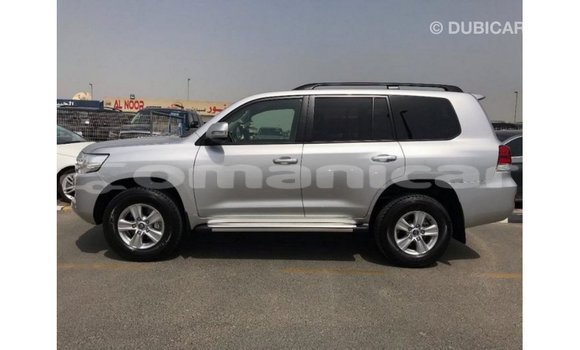 Buy Import Toyota Land Cruiser Other Car in Import - Dubai in Dhufar Buy Import Toyota Land Cruiser Other Car in Import - Dubai in Dhufar