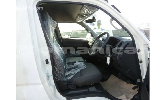 Buy Import Toyota Hiace White Car in Import - Dubai in Dhufar Buy Import Toyota Hiace White Car in Import - Dubai in Dhufar
