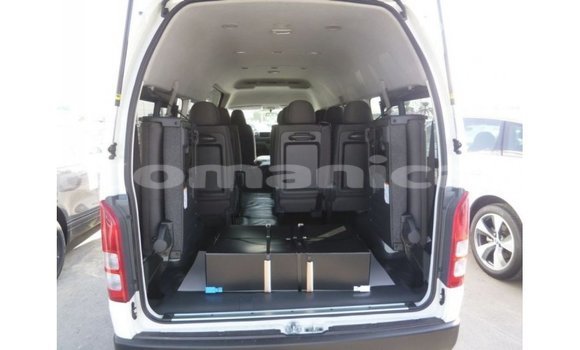 Buy Import Toyota Hiace White Car in Import - Dubai in Dhufar Buy Import Toyota Hiace White Car in Import - Dubai in Dhufar