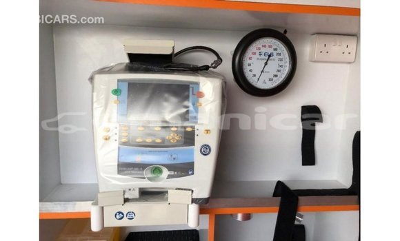 Buy Import Toyota Hiace White Car in Import - Dubai in Dhufar Buy Import Toyota Hiace White Car in Import - Dubai in Dhufar