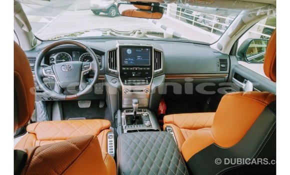 Buy Import Toyota Land Cruiser Black Car in Import - Dubai in Dhufar Buy Import Toyota Land Cruiser Black Car in Import - Dubai in Dhufar