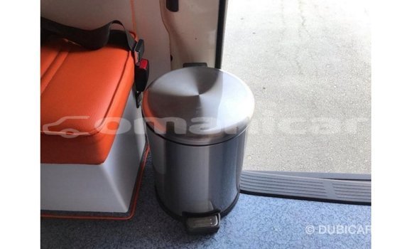 Buy Import Toyota Hiace White Car in Import - Dubai in Dhufar Buy Import Toyota Hiace White Car in Import - Dubai in Dhufar