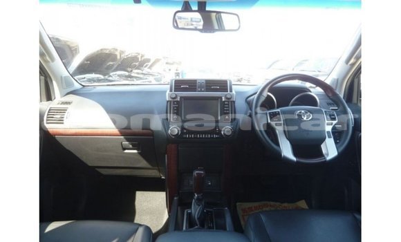 Buy Import Toyota Prado White Car in Import - Dubai in Dhufar Buy Import Toyota Prado White Car in Import - Dubai in Dhufar