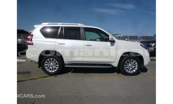 Buy Import Toyota Prado White Car in Import - Dubai in Dhufar Buy Import Toyota Prado White Car in Import - Dubai in Dhufar
