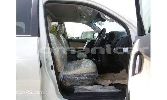 Buy Import Toyota Prado White Car in Import - Dubai in Dhufar Buy Import Toyota Prado White Car in Import - Dubai in Dhufar