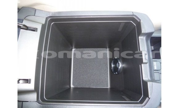 Buy Import Toyota Prado White Car in Import - Dubai in Dhufar Buy Import Toyota Prado White Car in Import - Dubai in Dhufar