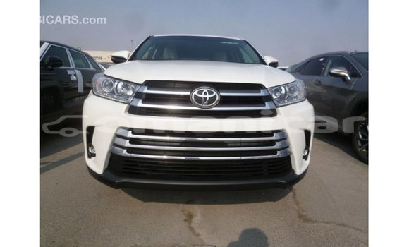 Buy Import Toyota Kluger White Car in Import - Dubai in Dhufar Buy Import Toyota Kluger White Car in Import - Dubai in Dhufar