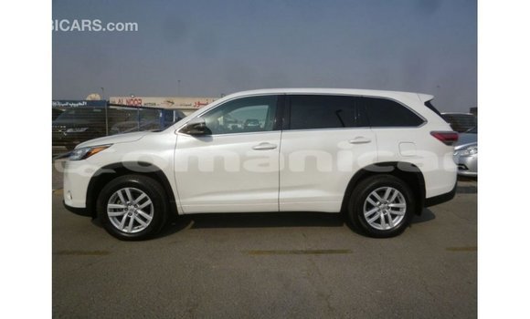 Buy Import Toyota Kluger White Car in Import - Dubai in Dhufar Buy Import Toyota Kluger White Car in Import - Dubai in Dhufar