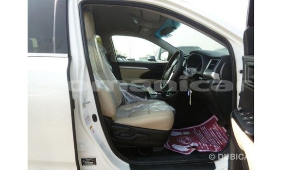 Buy Import Toyota Kluger White Car in Import - Dubai in Dhufar Buy Import Toyota Kluger White Car in Import - Dubai in Dhufar