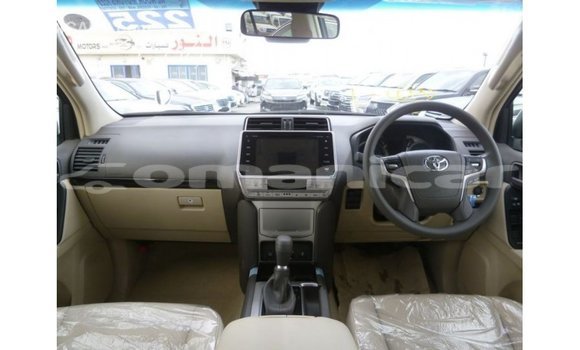 Buy Import Toyota Prado White Car in Import - Dubai in Dhufar Buy Import Toyota Prado White Car in Import - Dubai in Dhufar