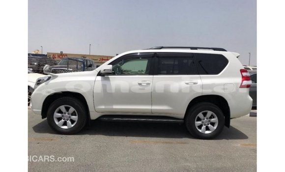 Buy Import Toyota Prado White Car in Import - Dubai in Dhufar Buy Import Toyota Prado White Car in Import - Dubai in Dhufar