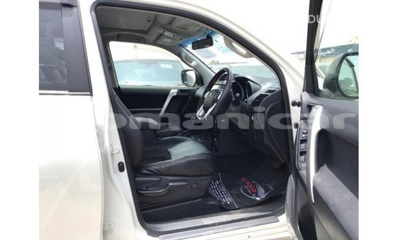 Buy Import Toyota Prado White Car in Import - Dubai in Dhufar Buy Import Toyota Prado White Car in Import - Dubai in Dhufar