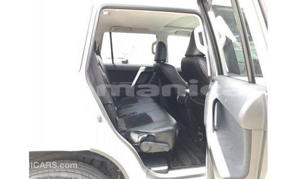 Buy Import Toyota Prado White Car in Import - Dubai in Dhufar Buy Import Toyota Prado White Car in Import - Dubai in Dhufar