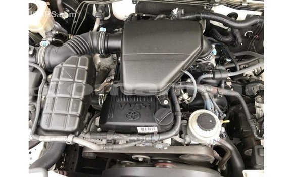 Buy Import Toyota Prado White Car in Import - Dubai in Dhufar Buy Import Toyota Prado White Car in Import - Dubai in Dhufar