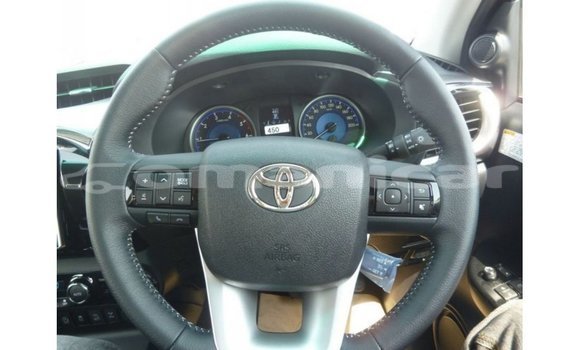 Buy Import Toyota Hilux Black Car in Import - Dubai in Dhufar Buy Import Toyota Hilux Black Car in Import - Dubai in Dhufar