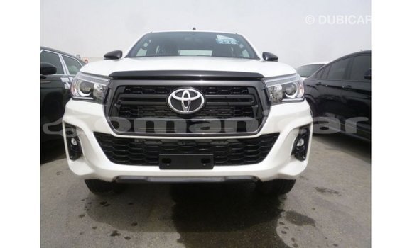 Buy Import Toyota Hilux White Car in Import - Dubai in Dhufar Buy Import Toyota Hilux White Car in Import - Dubai in Dhufar
