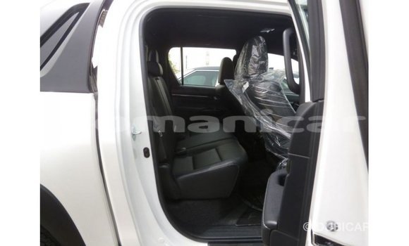 Buy Import Toyota Hilux White Car in Import - Dubai in Dhufar Buy Import Toyota Hilux White Car in Import - Dubai in Dhufar