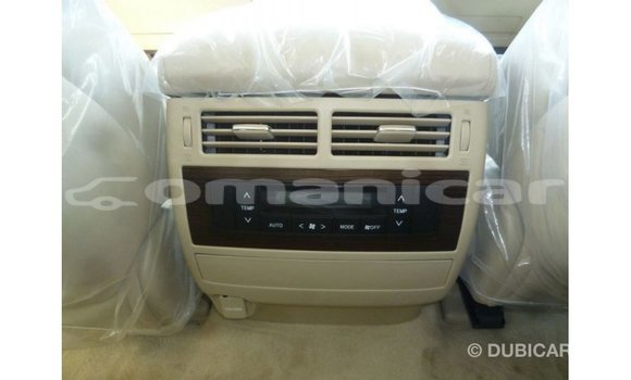 Buy Import Toyota Land Cruiser White Car in Import - Dubai in Dhufar Buy Import Toyota Land Cruiser White Car in Import - Dubai in Dhufar