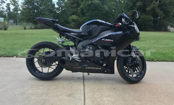 Buy New Honda CBR 1000 RR Blue Bike in Muscat in Masqat
