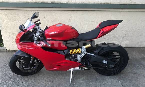 Buy New Ducati Panigale Red Bike in Muscat in Masqat Buy New Ducati Panigale Red Bike in Muscat in Masqat