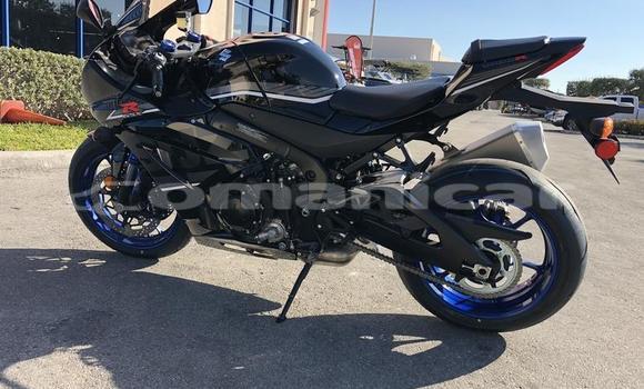 Buy New Suzuki GSX–R Black Bike in Import - Dubai in Dhufar Buy New Suzuki GSX–R Black Bike in Import - Dubai in Dhufar