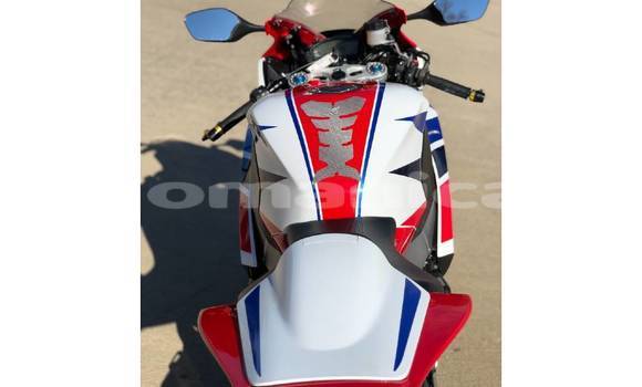Buy New Honda CBR 1000 RR Red Bike in Import - Dubai in Dhufar Buy New Honda CBR 1000 RR Red Bike in Import - Dubai in Dhufar