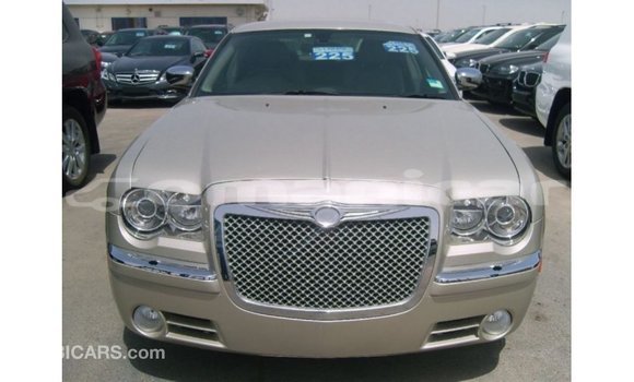 Buy Import Chrysler 300 Beige Car in Import - Dubai in Dhufar Buy Import Chrysler 300 Beige Car in Import - Dubai in Dhufar