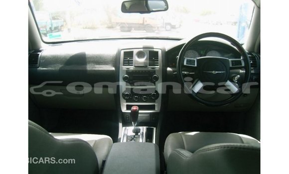 Buy Import Chrysler 300 Beige Car in Import - Dubai in Dhufar Buy Import Chrysler 300 Beige Car in Import - Dubai in Dhufar