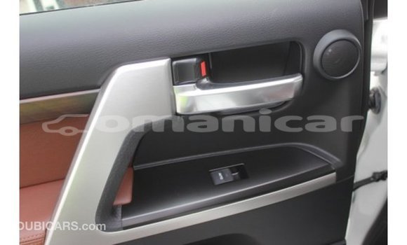 Buy Import Toyota Land Cruiser White Car in Import - Dubai in Dhufar Buy Import Toyota Land Cruiser White Car in Import - Dubai in Dhufar