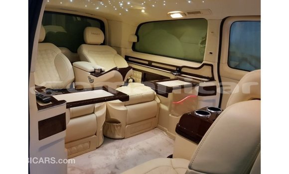 Buy Import Mercedes-Benz 250 Black Car in Import - Dubai in Dhufar Buy Import Mercedes-Benz 250 Black Car in Import - Dubai in Dhufar