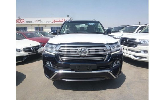 Buy Import Toyota Land Cruiser Blue Car in Import - Dubai in Dhufar Buy Import Toyota Land Cruiser Blue Car in Import - Dubai in Dhufar