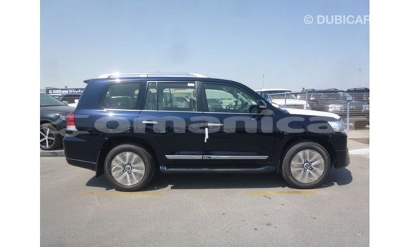 Buy Import Toyota Land Cruiser Blue Car in Import - Dubai in Dhufar Buy Import Toyota Land Cruiser Blue Car in Import - Dubai in Dhufar