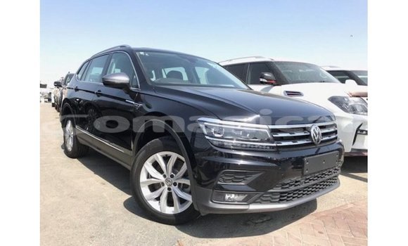Buy Import Volkswagen Tiguan Black Car in Import - Dubai in Dhufar