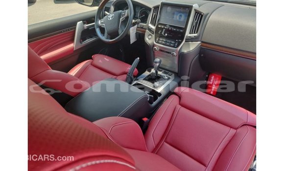 Buy Import Toyota Land Cruiser Black Car in Import - Dubai in Dhufar Buy Import Toyota Land Cruiser Black Car in Import - Dubai in Dhufar