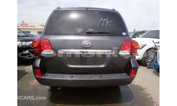 Buy Import Toyota Land Cruiser Other Car in Import - Dubai in Dhufar Buy Import Toyota Land Cruiser Other Car in Import - Dubai in Dhufar