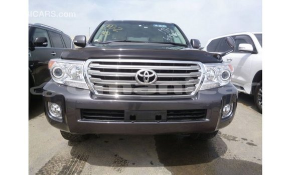 Buy Import Toyota Land Cruiser Other Car in Import - Dubai in Dhufar Buy Import Toyota Land Cruiser Other Car in Import - Dubai in Dhufar