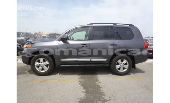 Buy Import Toyota Land Cruiser Other Car in Import - Dubai in Dhufar Buy Import Toyota Land Cruiser Other Car in Import - Dubai in Dhufar