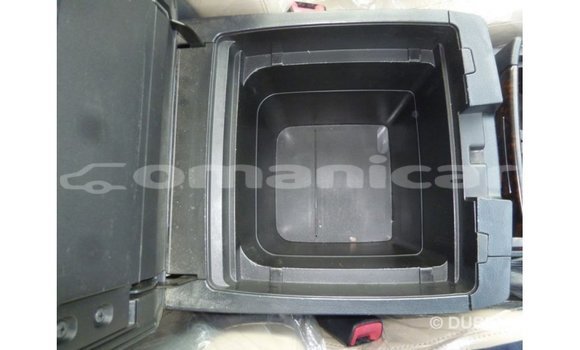 Buy Import Toyota Land Cruiser Other Car in Import - Dubai in Dhufar Buy Import Toyota Land Cruiser Other Car in Import - Dubai in Dhufar
