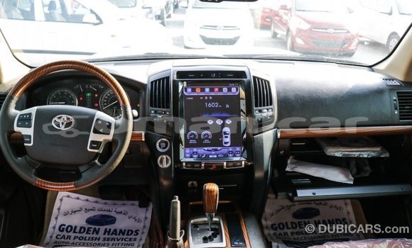 Buy Import Toyota Land Cruiser Black Car in Import - Dubai in Dhufar Buy Import Toyota Land Cruiser Black Car in Import - Dubai in Dhufar