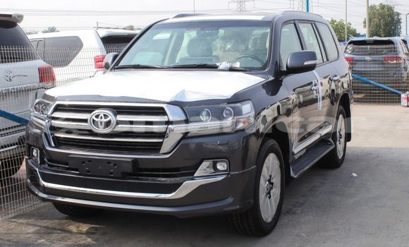 Buy Import Toyota Land Cruiser Other Car in Import - Dubai in Dhufar Buy Import Toyota Land Cruiser Other Car in Import - Dubai in Dhufar