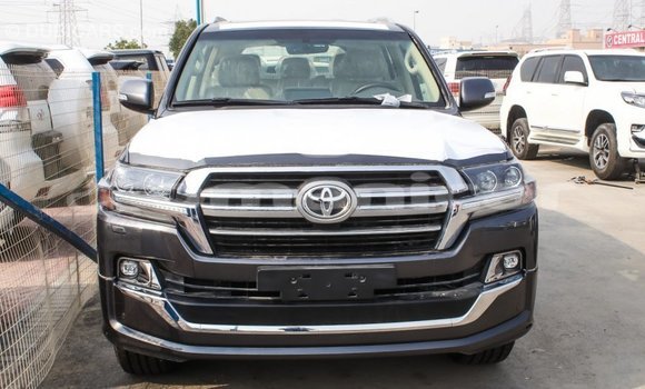 Buy Import Toyota Land Cruiser Other Car in Import - Dubai in Dhufar Buy Import Toyota Land Cruiser Other Car in Import - Dubai in Dhufar