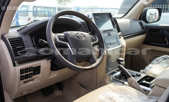 Buy Import Toyota Land Cruiser Other Car in Import - Dubai in Dhufar Buy Import Toyota Land Cruiser Other Car in Import - Dubai in Dhufar