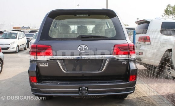 Buy Import Toyota Land Cruiser Other Car in Import - Dubai in Dhufar Buy Import Toyota Land Cruiser Other Car in Import - Dubai in Dhufar